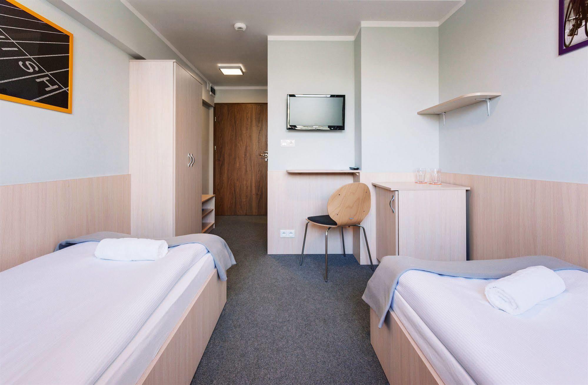 Hostel Rakietka Гданьск Экстерьер фото