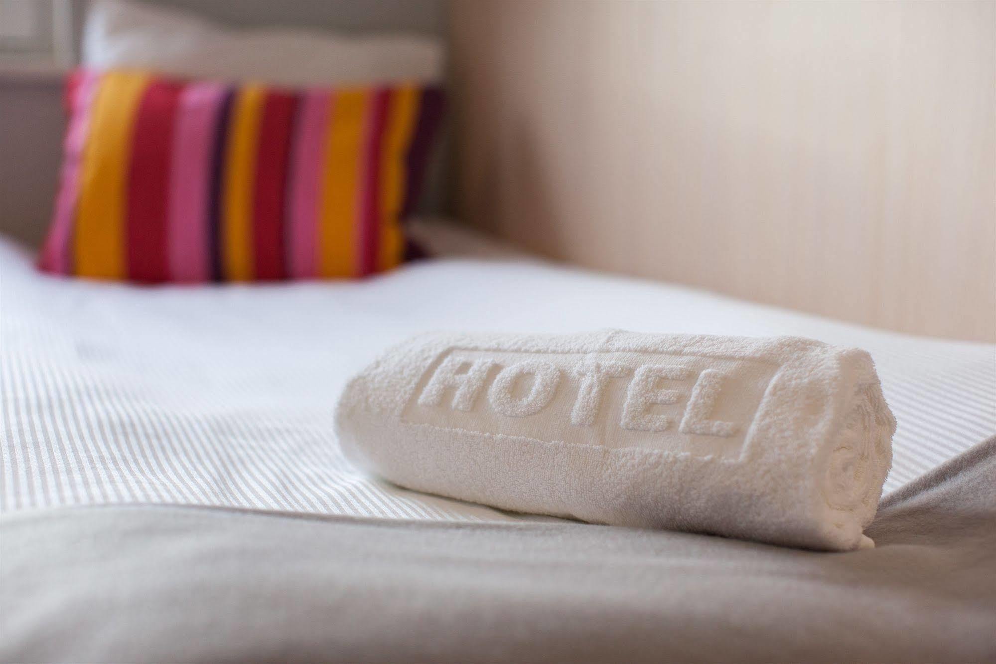 Hostel Rakietka Гданьск Экстерьер фото